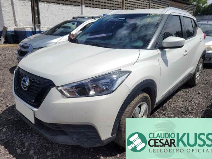 NISSAN KICKS 20/20